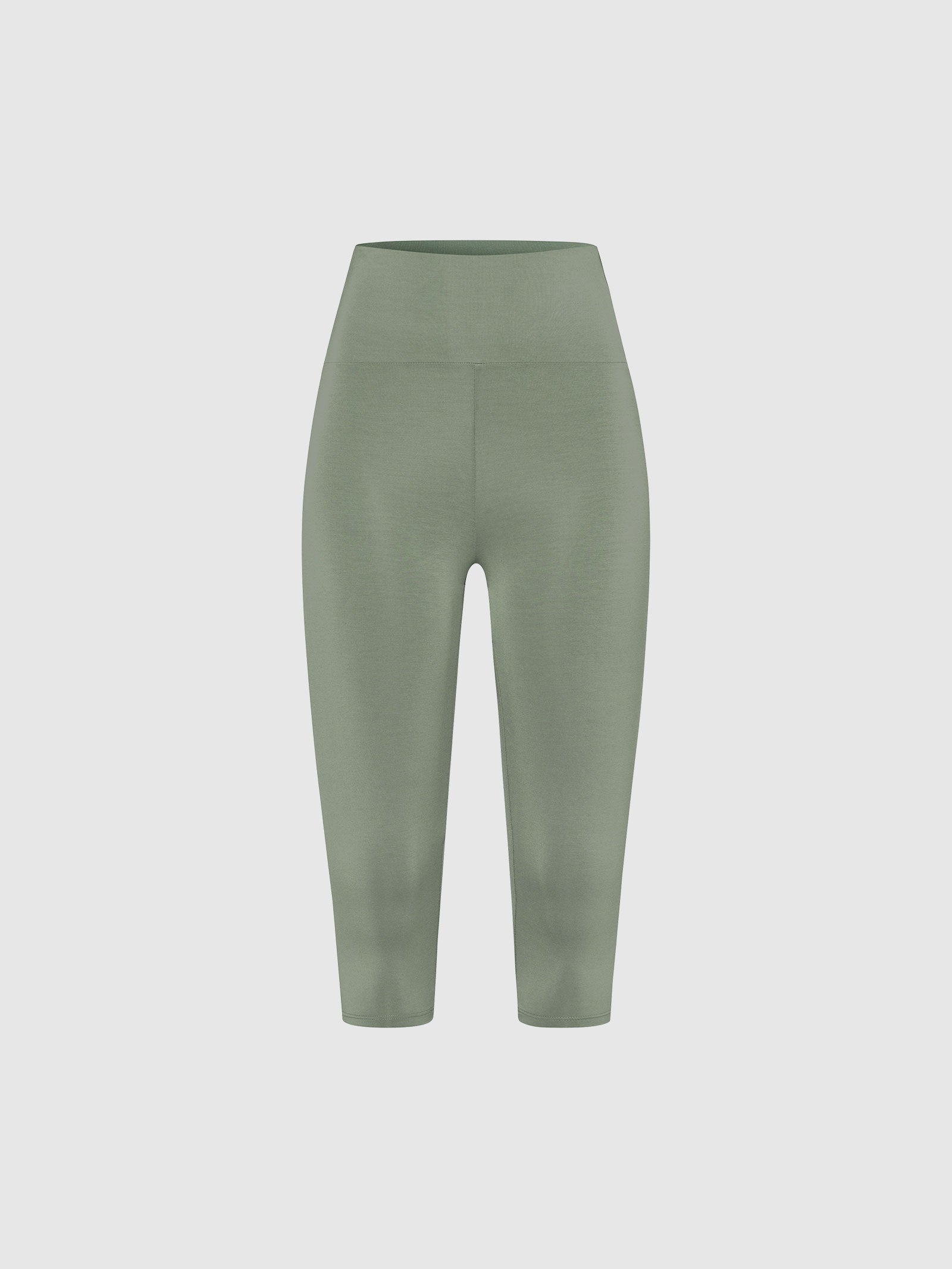 The Luna 3/4 Capri Shorts