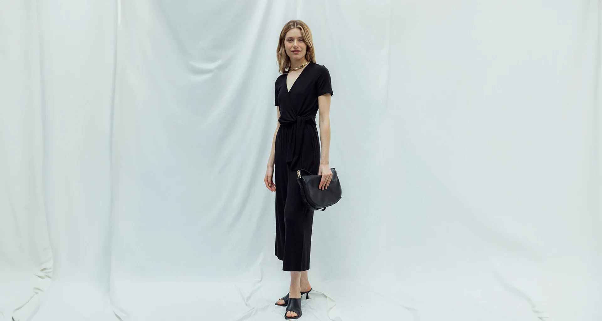Jumpsuits & Kleider