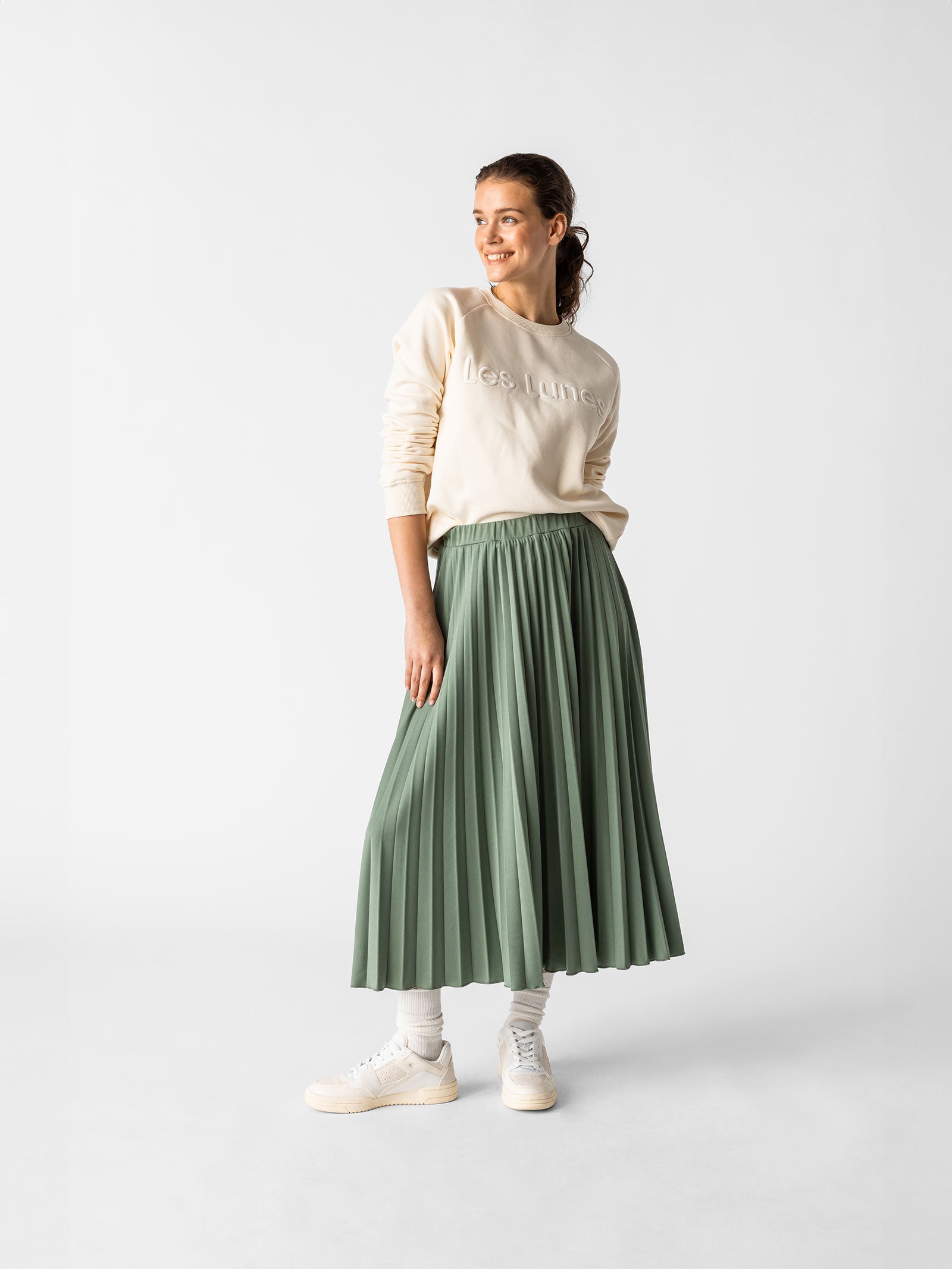 The Beccii Skirt Les Lunes