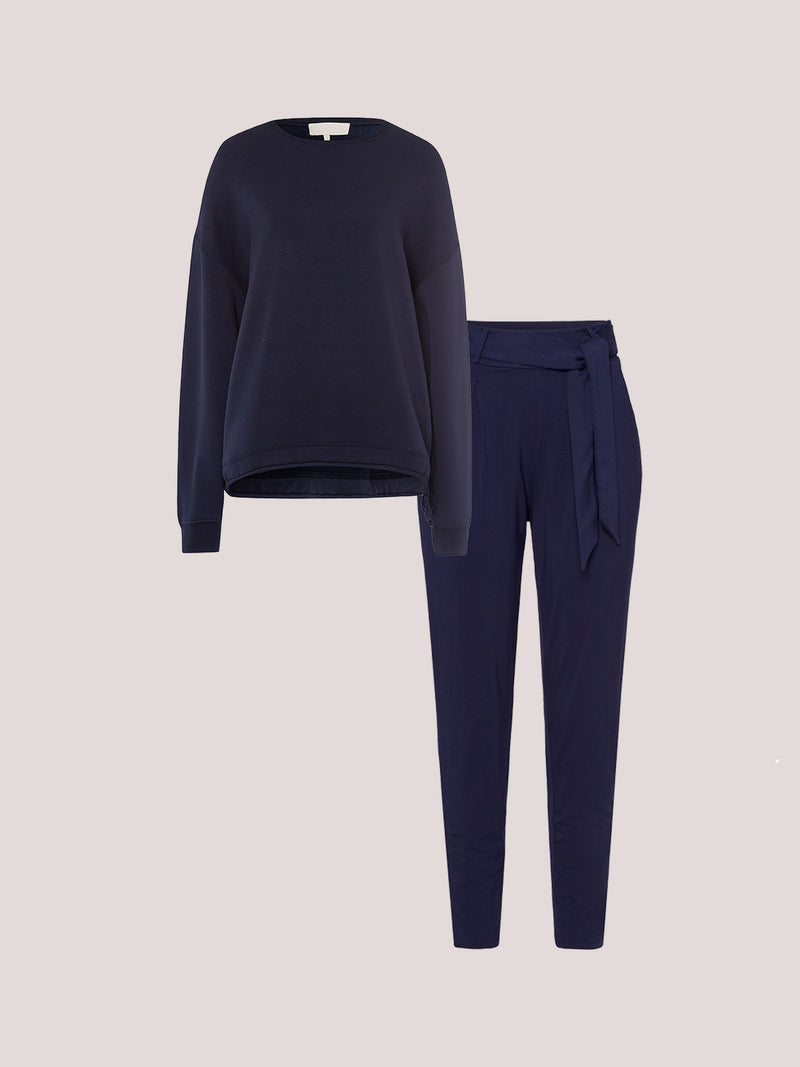 Set of Liiv Sweater and Jade Pants in Dark Navy
