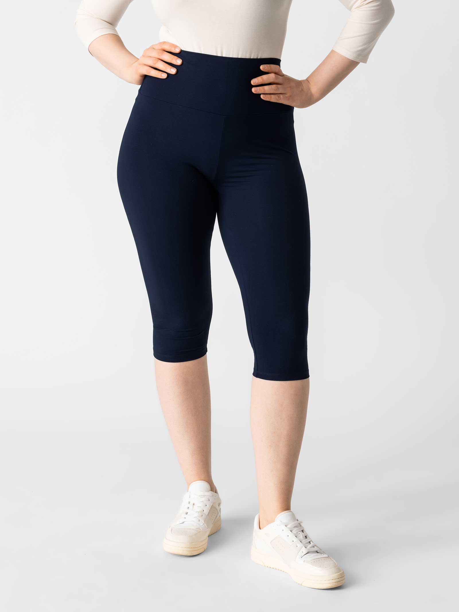 Luna 3/4 Leggings in Dark Navy