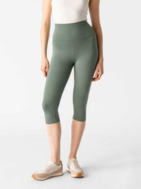 Luna 3/4 Capri Shorts